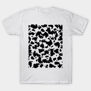 Beautiful Black and White Cow Pattern Animal Print Camouflage T-Shirt